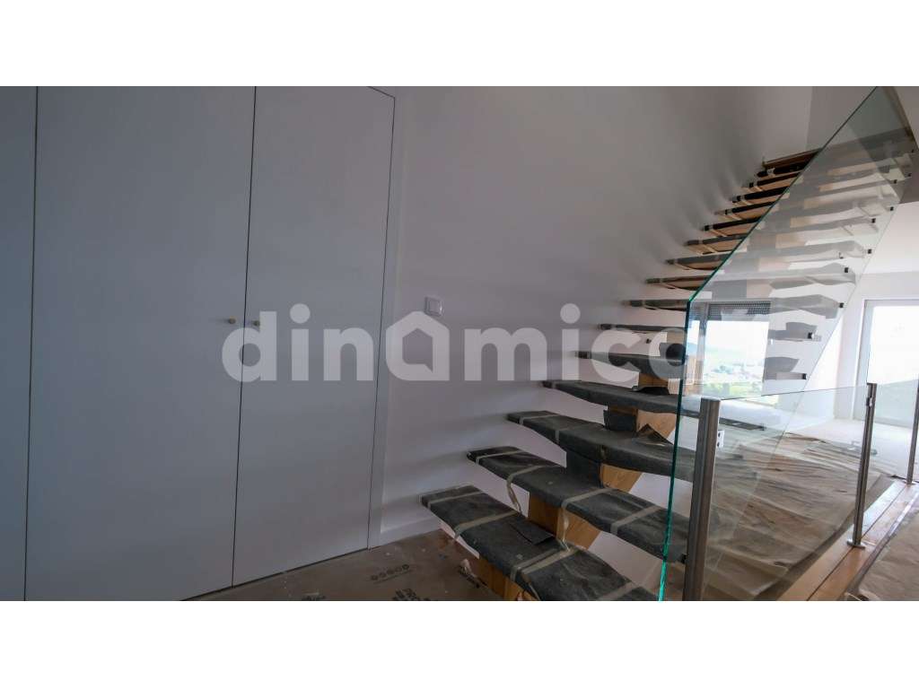 Vivendas T3 Novas - Em Construção | 3 Pisos com Excelentes Áreas - Grande imagem: 4/17