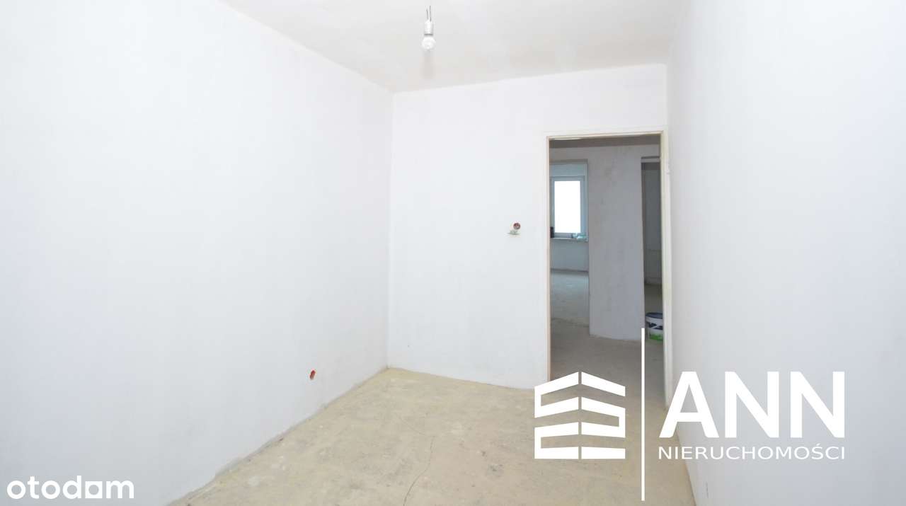 Trzypokojowe mieszkanie z balkonem w Bytomiu-8