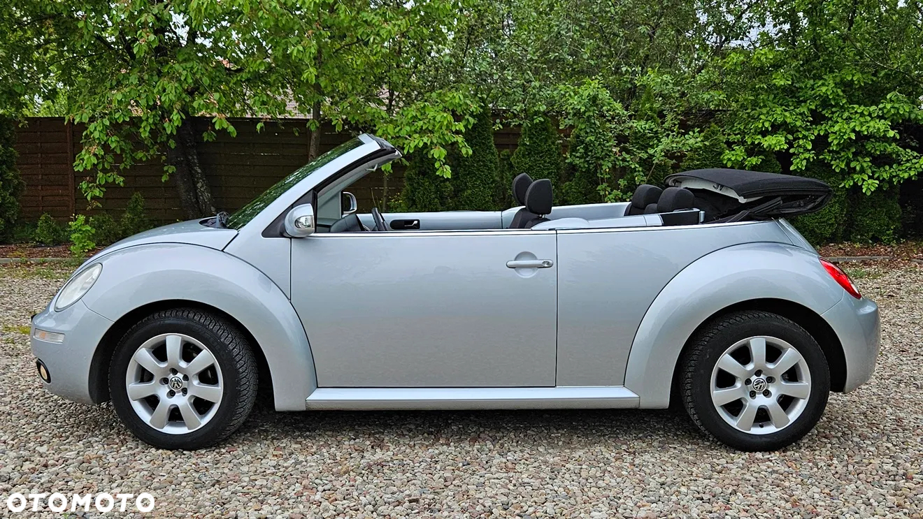 Volkswagen New Beetle - 6