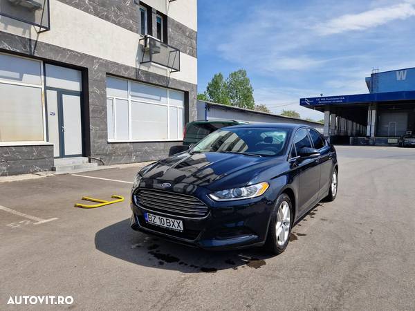 Ford Fusion - 4