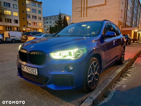 BMW X1 xDrive25i M Sport - 4