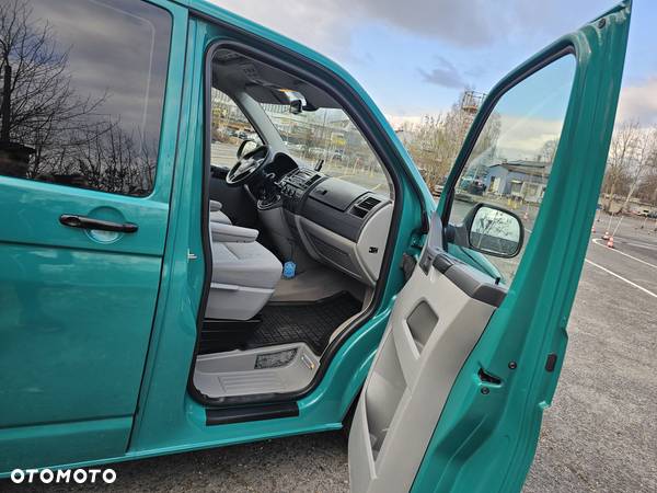 Volkswagen Multivan - 20