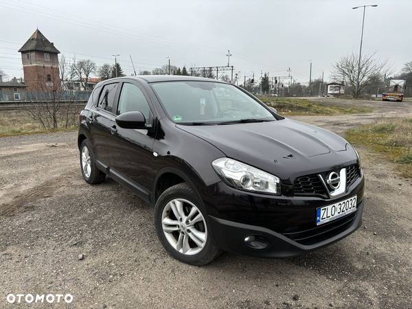 Nissan Qashqai - 1