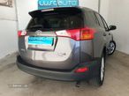 Toyota RAV4 2.2 D-4D Exclusive - 6