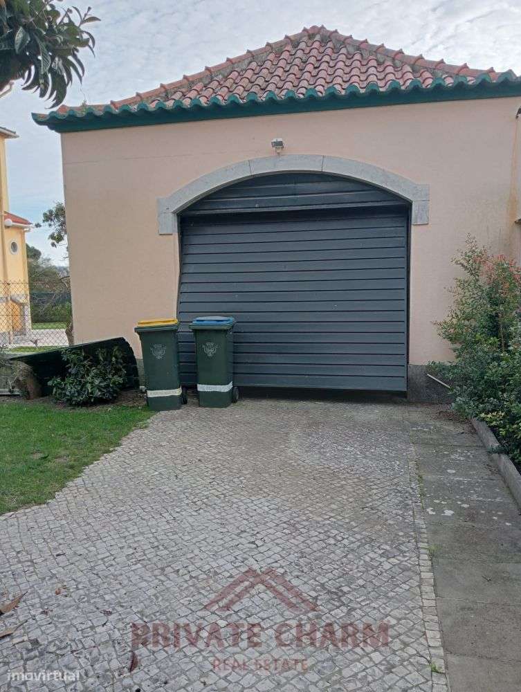 Moradia independente no Restelo, Belém-18