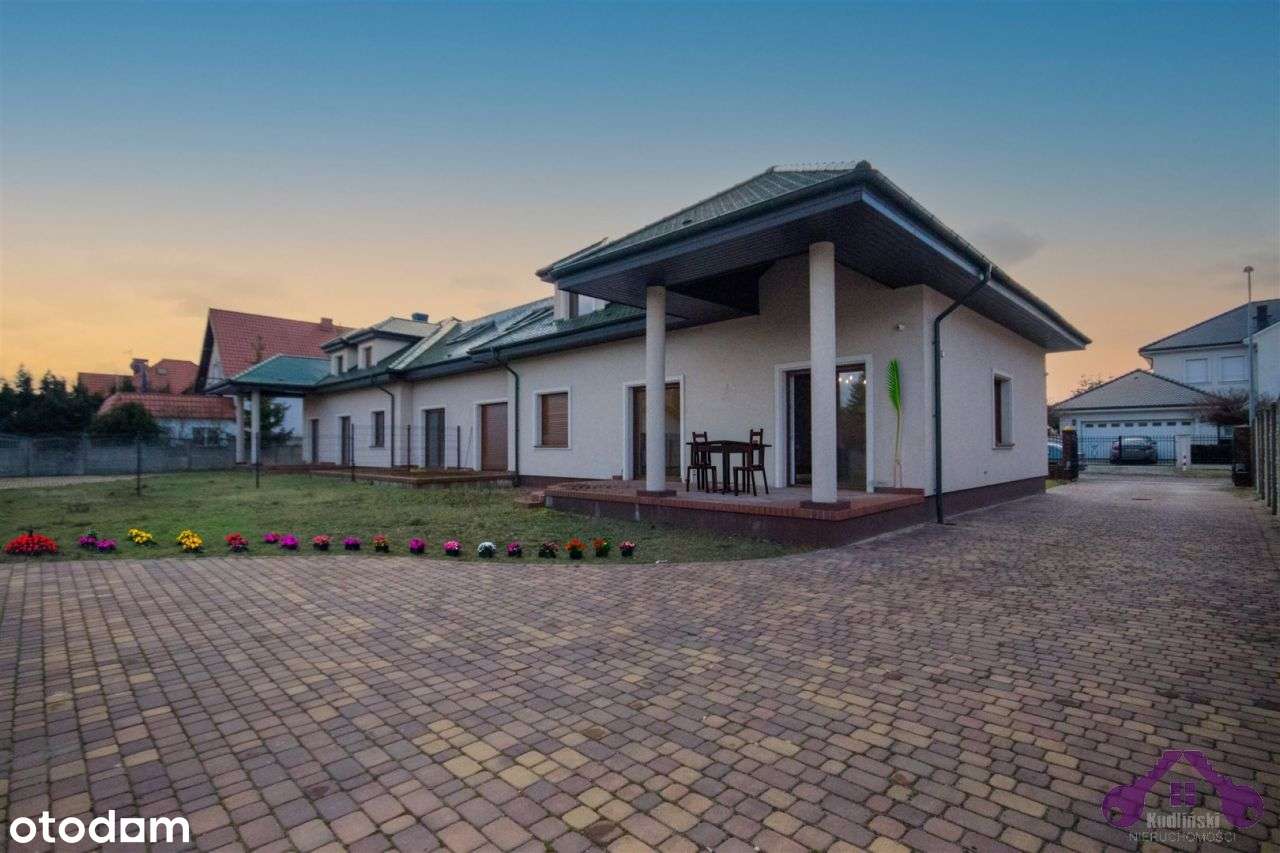 Rezydencjonalny bliźniak na granicy Poznania-1