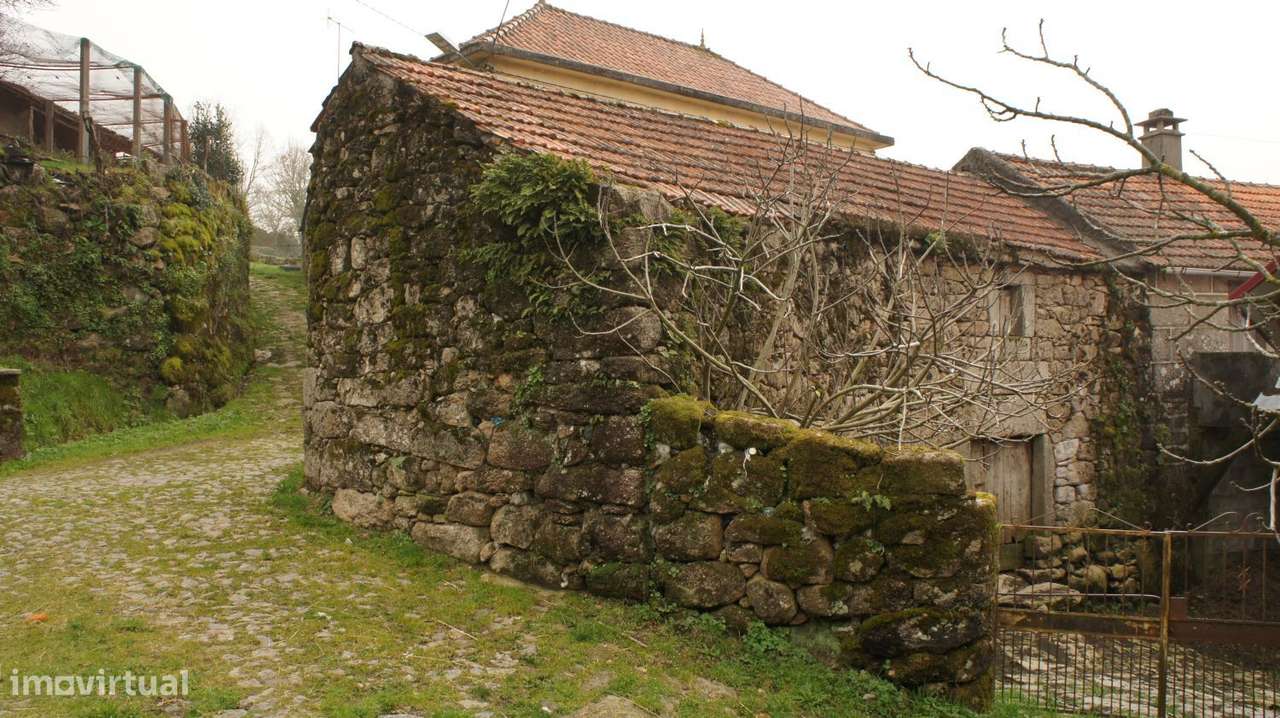 Moradias em Castro Laboreiro - Grande imagem: 4/15