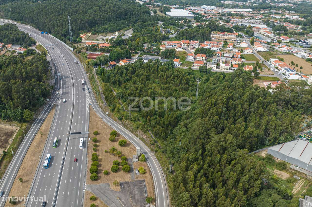 Terreno Urbano com 6500 m2 - Grijó, V.N. Gaia - Grande imagem: 4/12