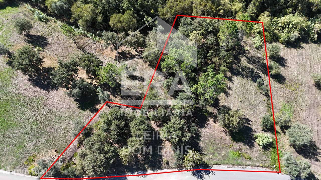 Terreno Urbano de 1879 m² em Pombal-0