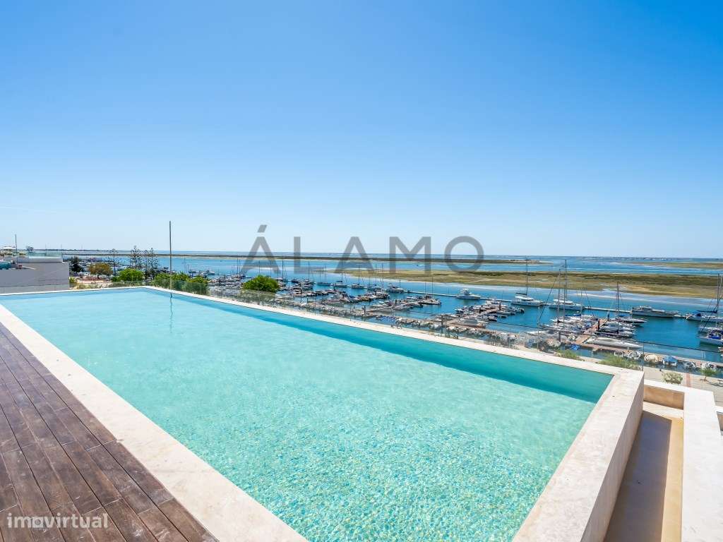 Apartamento T1 em empreendimento de luxo na Marina de Olhão-3