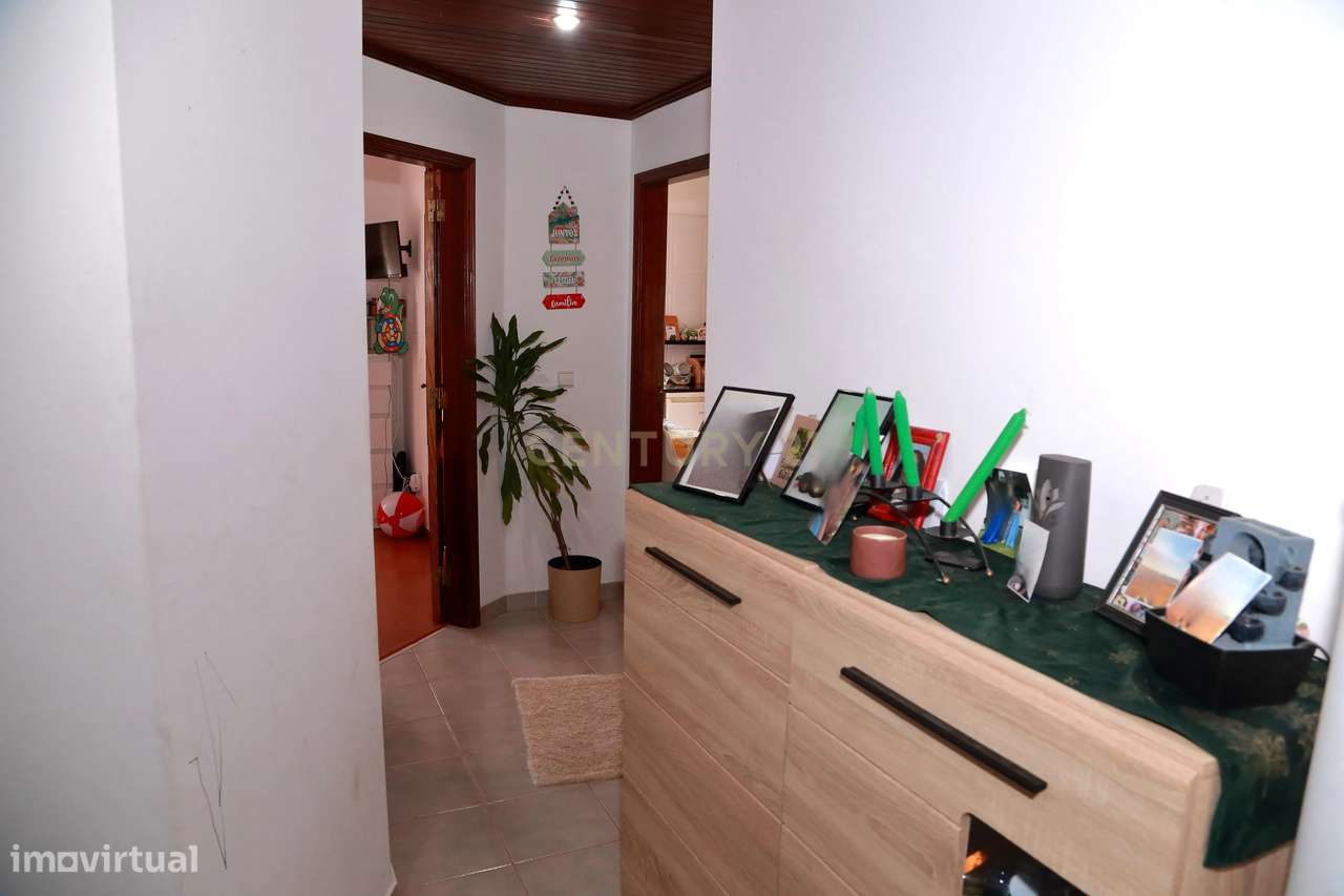 Apartamento T2, 1º andar na Qta. Courela, Paio Pires - Seixal-6