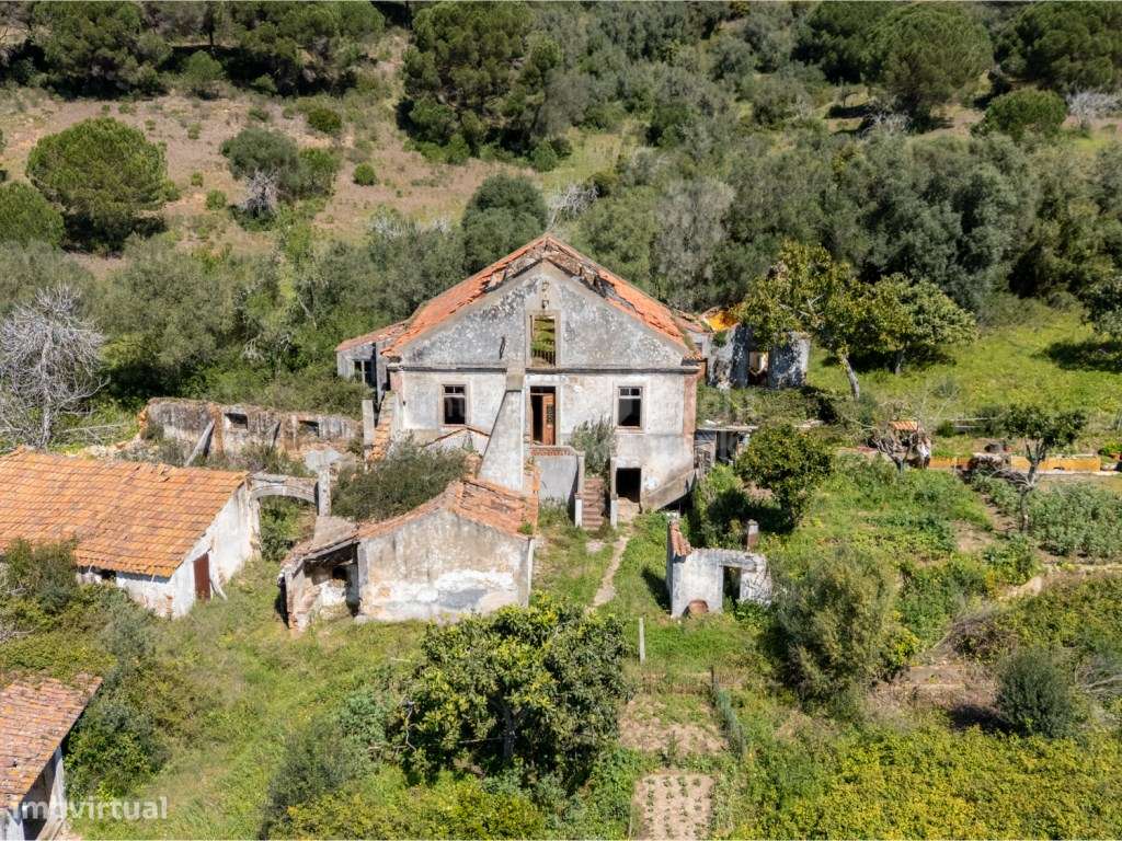 Quinta com casa em ruína para reabilitar em Santiago do Cacém - Grande imagem: 3/28