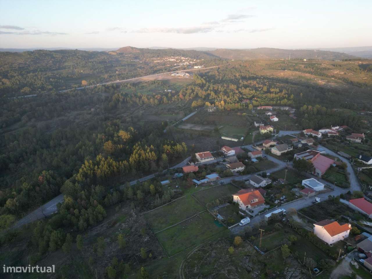 Lote com 400 m2 – Chãs de Tavares, Mangualde - Grande imagem: 4/16