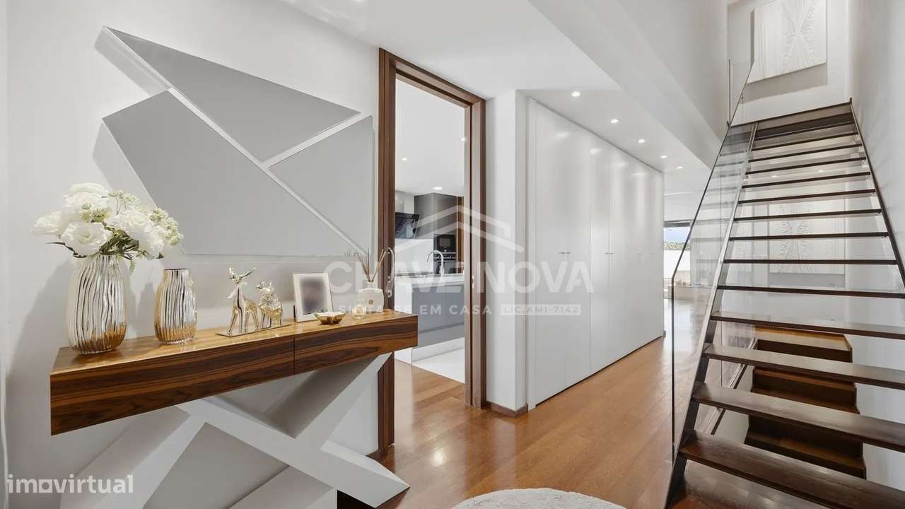 Moradia T3 COMO NOVA Canidelo a 1km da Praia - OPORTUNIDADE-18