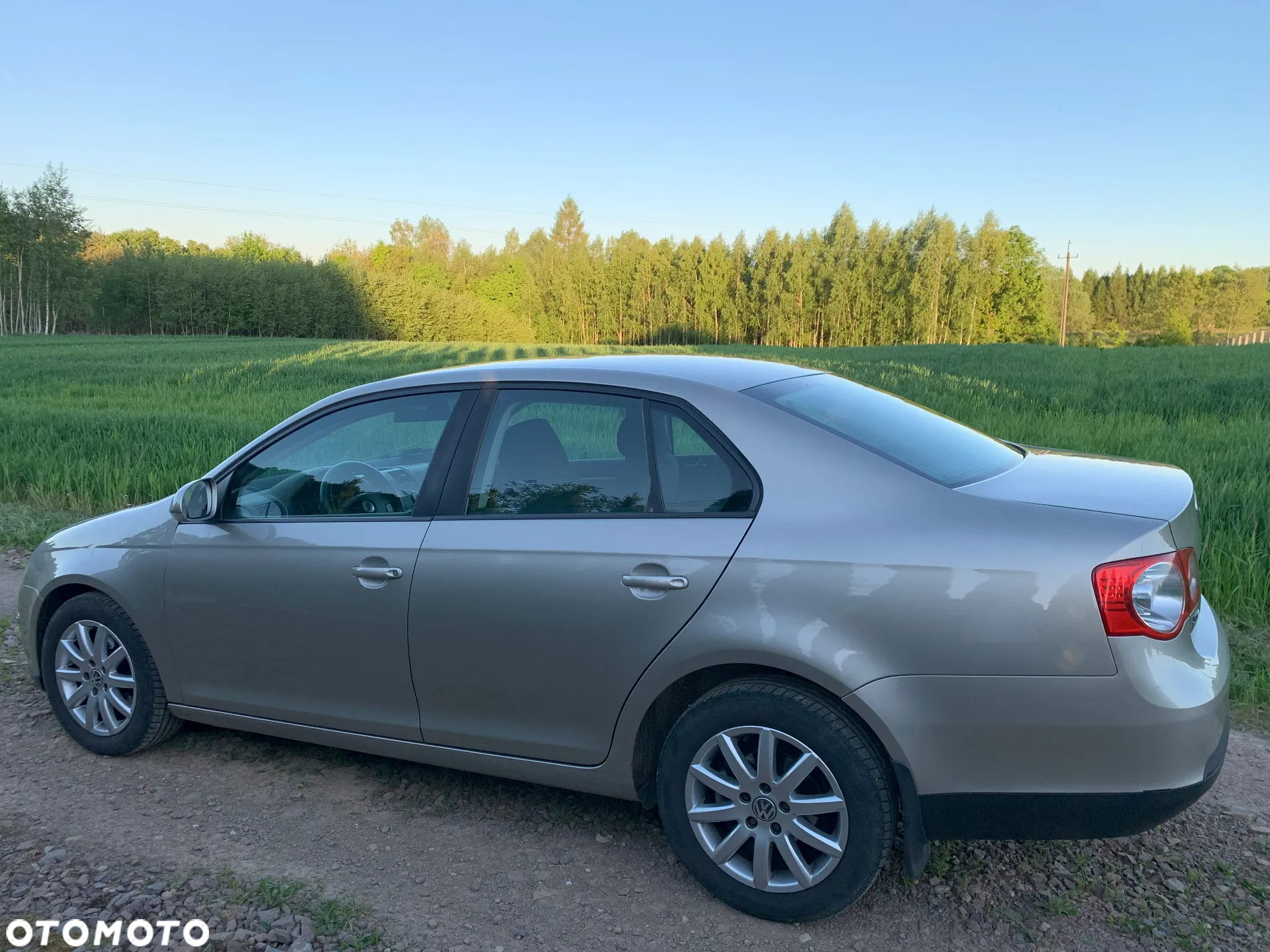 Volkswagen Jetta 1.9 TDI Trendline - 13