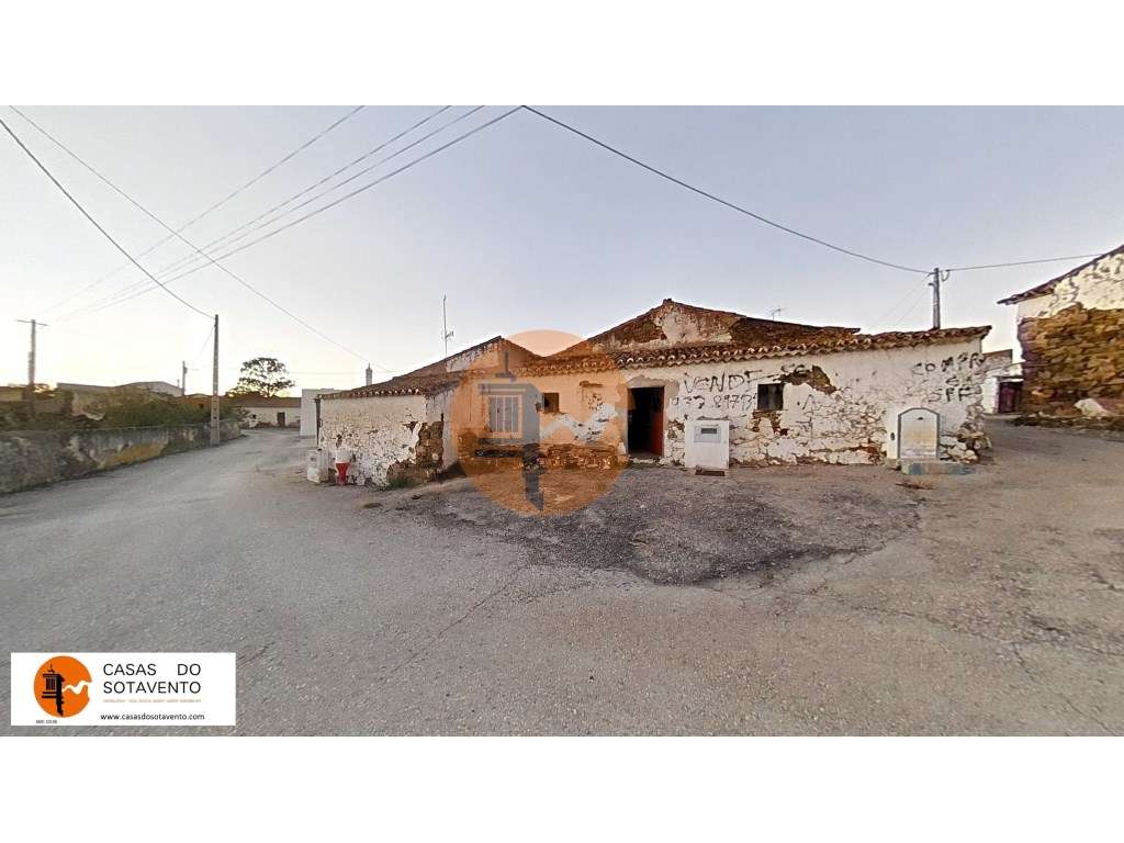 RUÍNA NA CORTE NOVA - 80 M2 - COM PÁTIO - ODELEITE - CASTRO MARIM - Grande imagem: 1/26