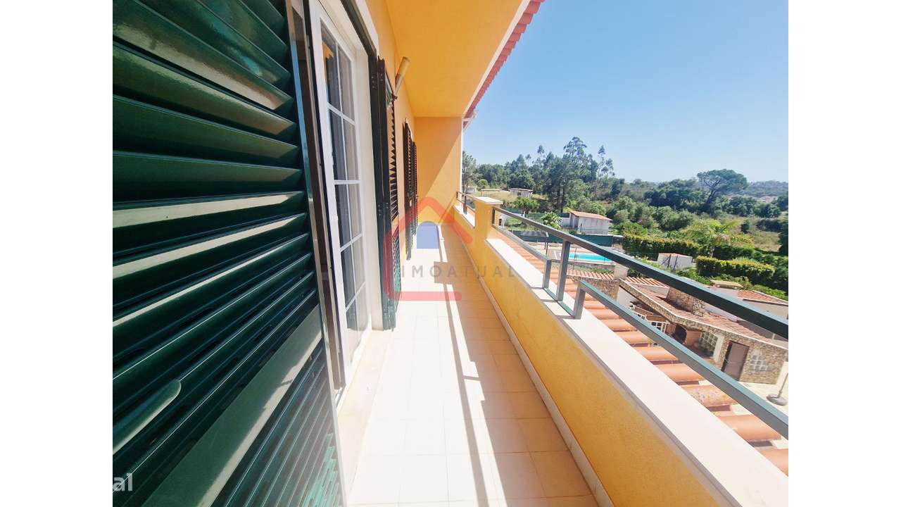 Apartamento T4 em  GAMBIA-PONTES-ALTO DA GUERRA-35