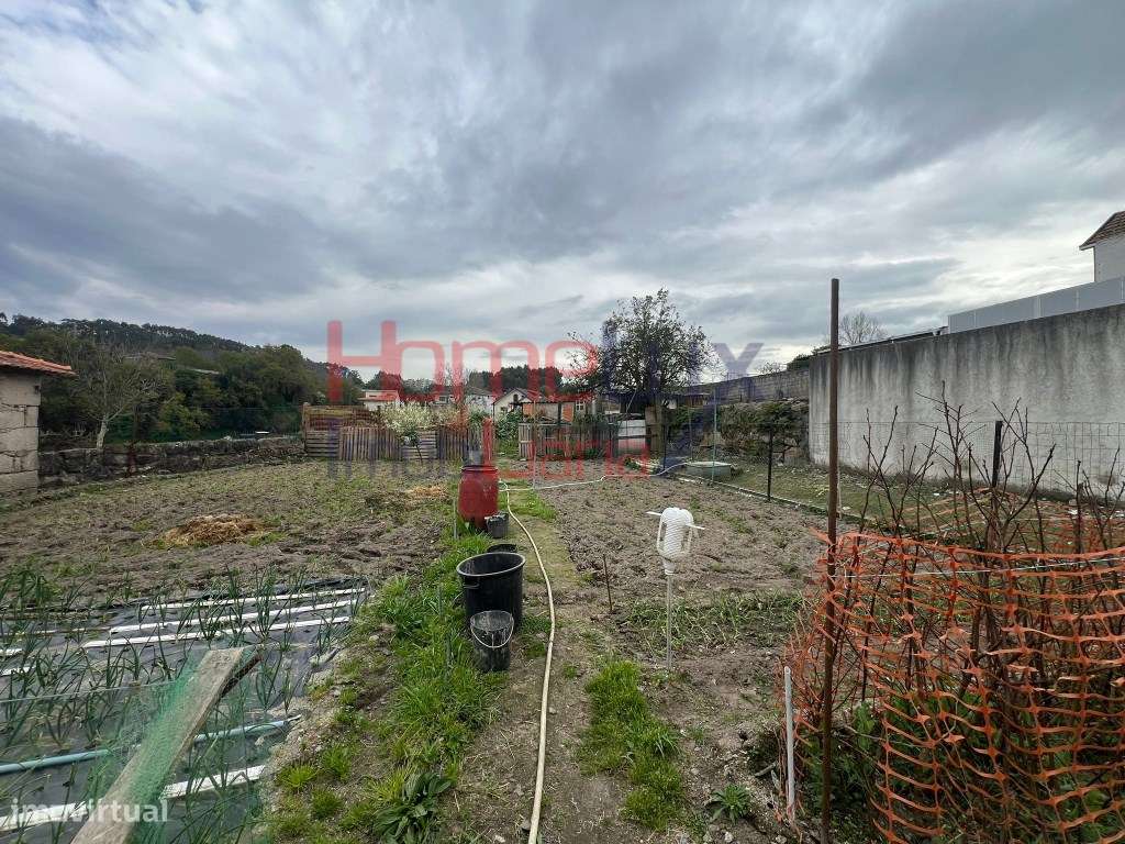 Terreno com Ruinas em Águas Santas-22