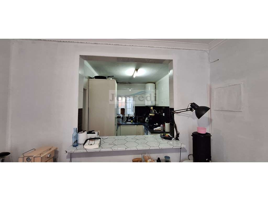 Moradia T2+1 com logradouro-10