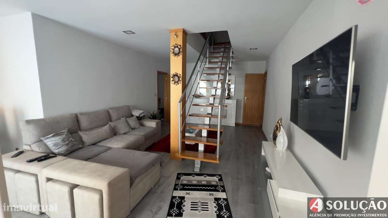 Moradia T3 -Oliveira do Douro, Vila nova de Gaia - Grande imagem: 4/37