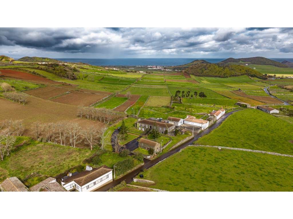 Imóvel Comercial - Restaurante no Caminho das Grotas, Ilha Graciosa - Grande imagem: 4/53