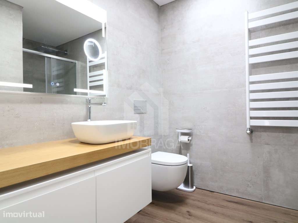 Venda Moradia Geminada T3, em Esporões, Braga-9