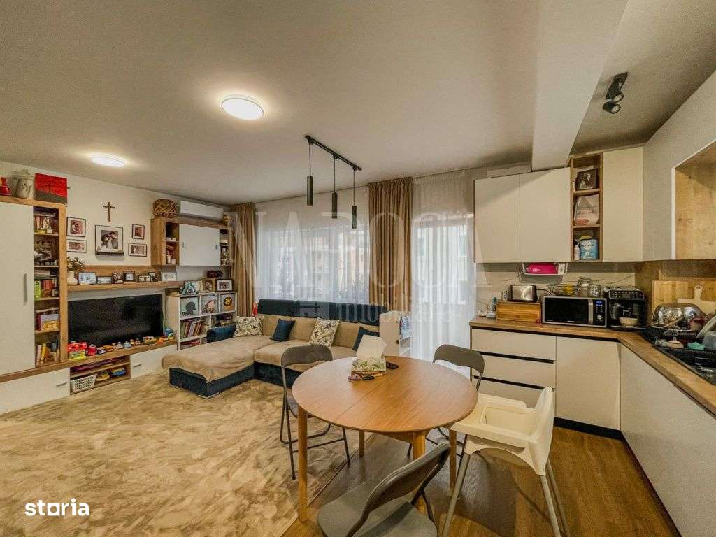 Apartament 3 camere de vanzare in Floresti-0