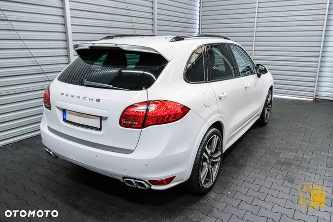 Porsche Cayenne Diesel Platinum Edition - 8