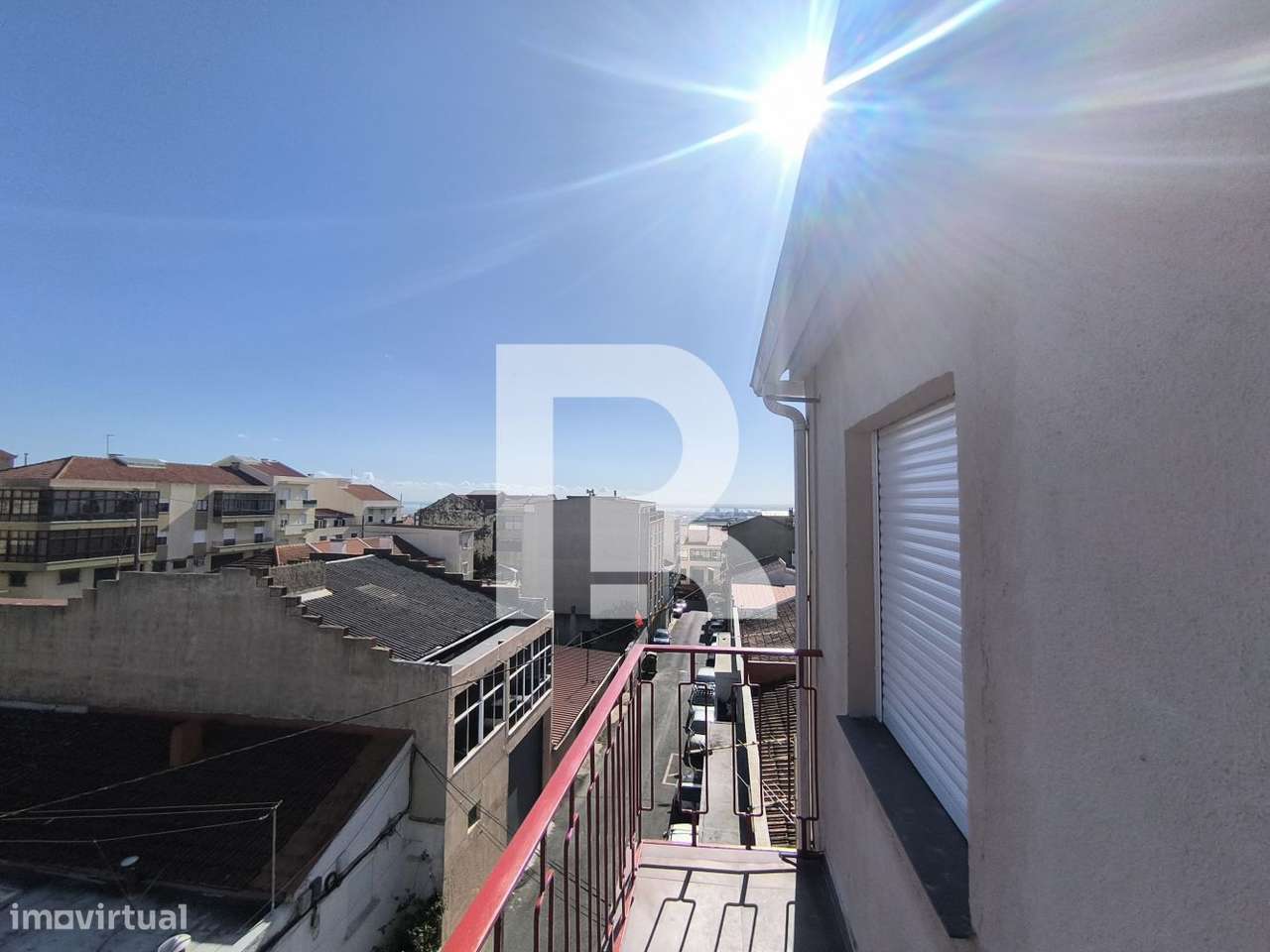 Apartamento T2 Remodelado em Camarate-19