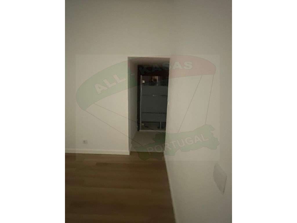 Apartamento T1+2, na Mina de Água, Amadora - Grande imagem: 5/23
