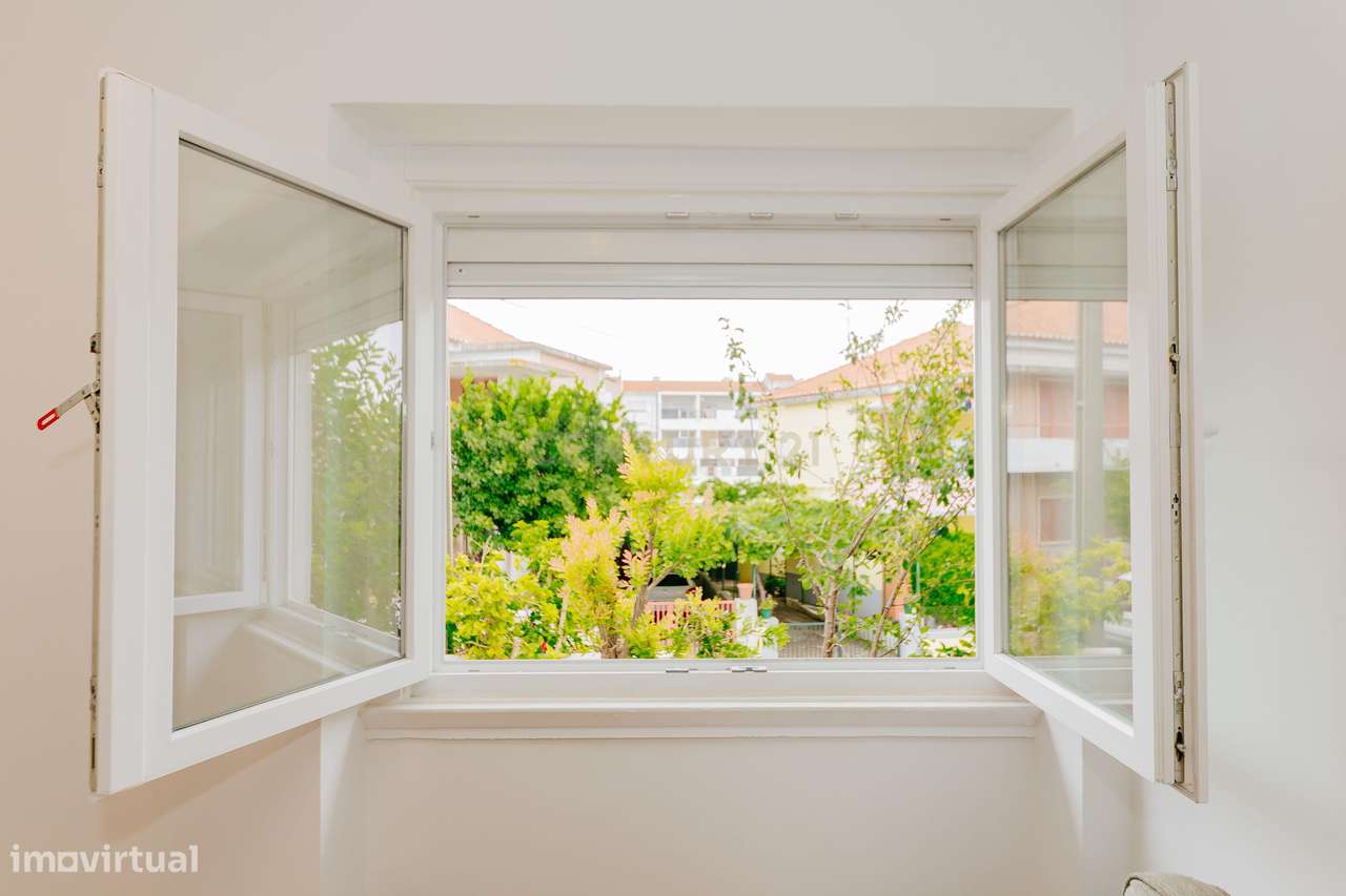 T2 exclusivo, totalmente remodelado e mobilado, com logradouro privati-20