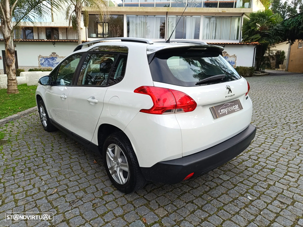 Peugeot 2008 1.2 PureTech Active - 16