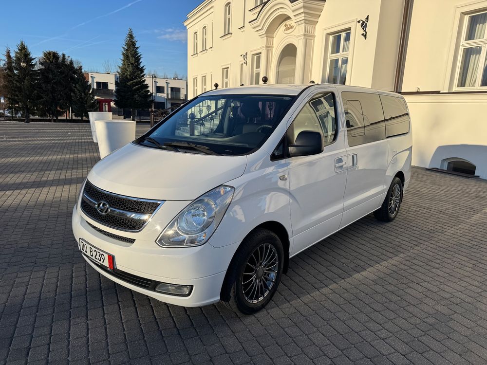 Hyundai H1 Cargo teilverglast Autm HK 2013