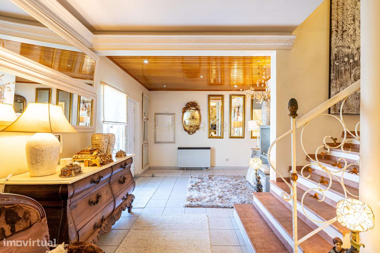 Moradia Moderna com Jardim em Moita, Setúbal - Grande imagem: 4/53