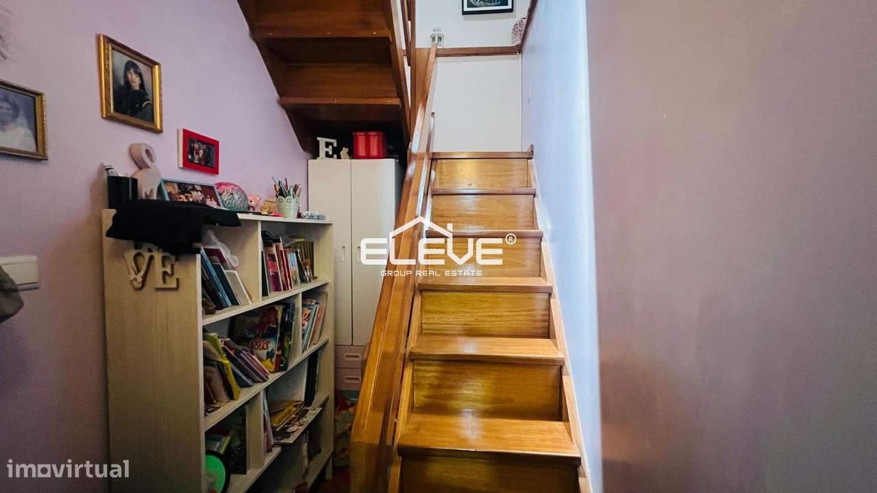 Excelente T4 Duplex Oliveira do Douro-21