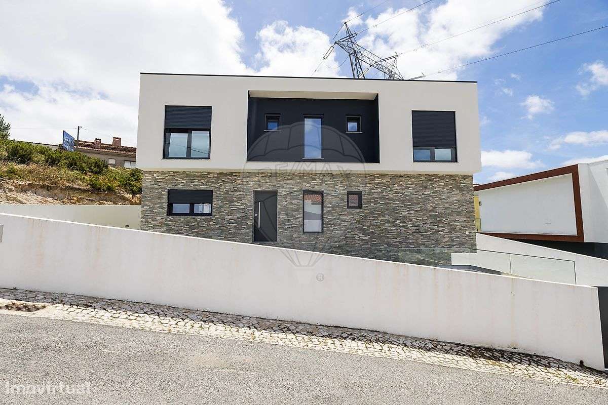 Moradia T4 para venda-40