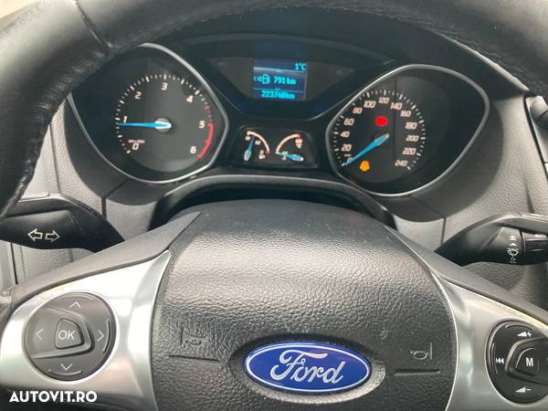 Ford Focus 1.6 TDCi DPF Titanium - 5