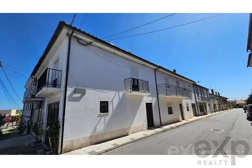 Moradia Centro de Sendim - Grande imagem: 5/29