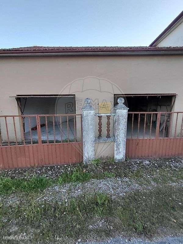 Moradia T6 para venda-28