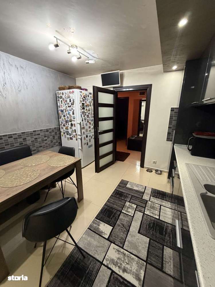 Apartament 3 decomandate etaj 2 /4-1