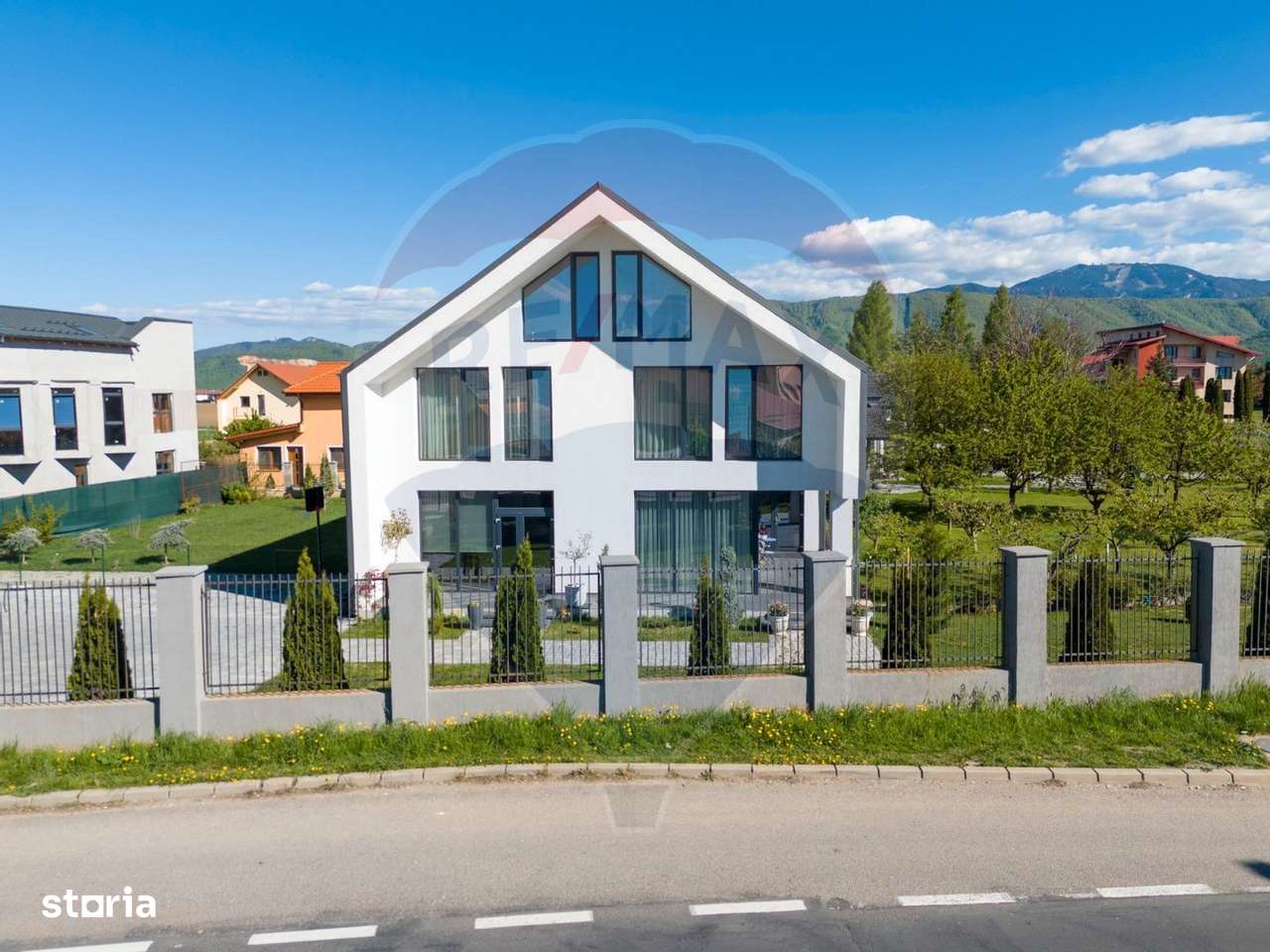 Cladire comerciala ultramoderna destinații multiple - Imagine principală: 1/18