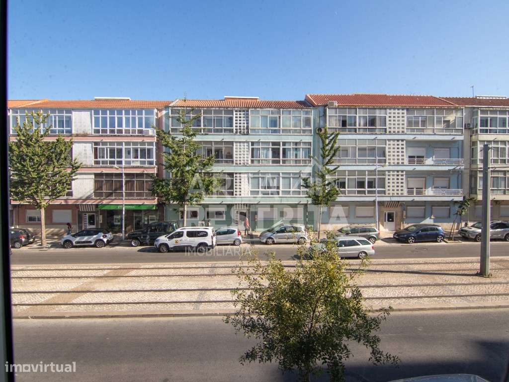 Apartamento T2 em Almada - Grande imagem: 2/27