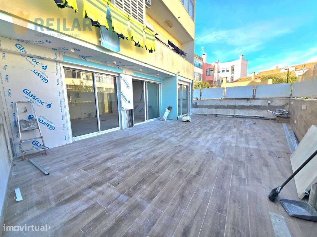 Santa Iria da Azóia - T3 Remodelado-26