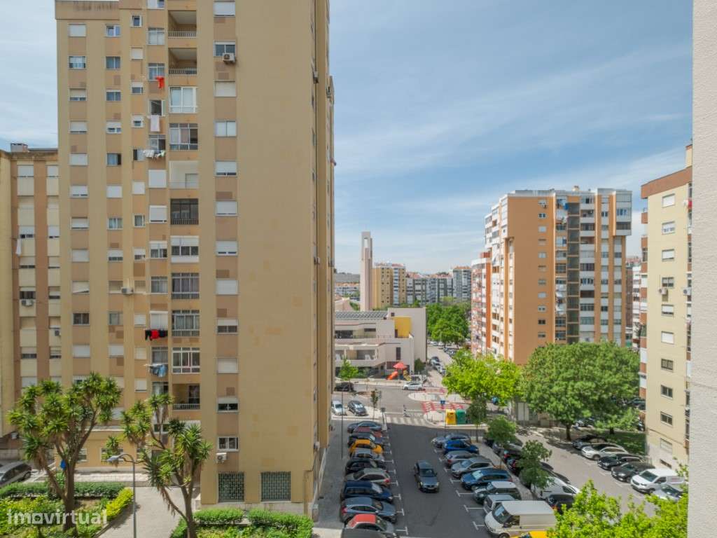 T3 Remodelado com arrecadação - Alfornelos-21