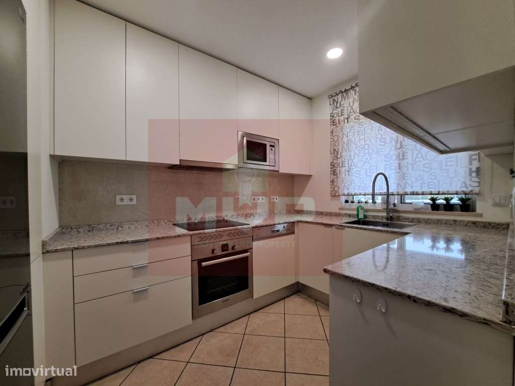 T3 na Guia com piscina comum e estacionamento-17