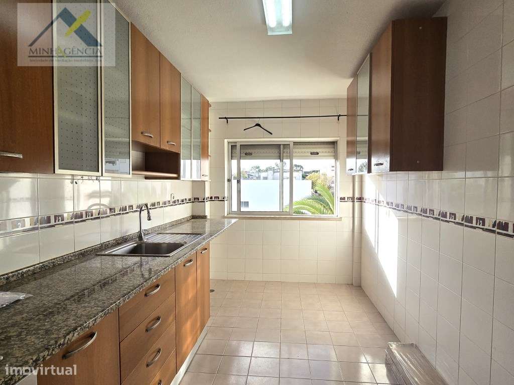 Apartamento T2 na Quinta de St. António em Setúbal-12