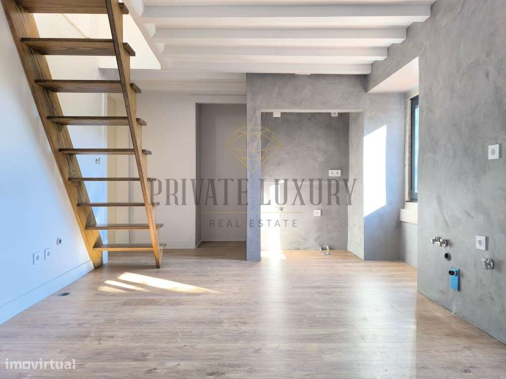 T3 Duplex Novo com Terraço junto à Praça da Alegria | Lisboa-9