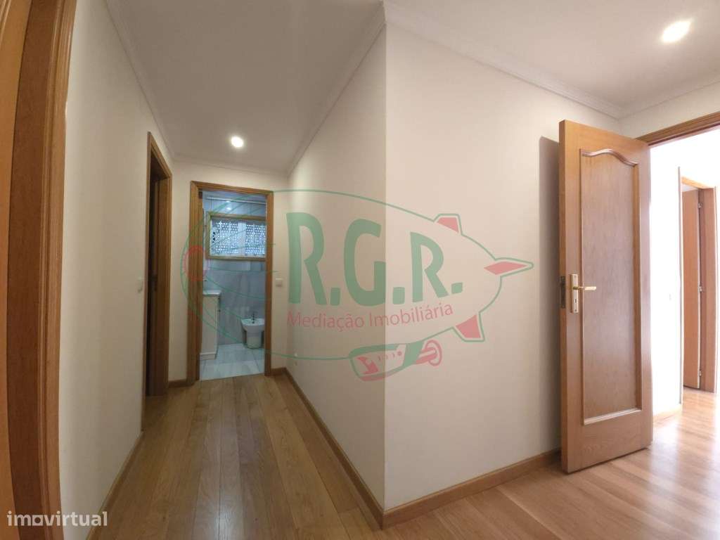 Moradia Isolada T3 | Piscina | Vistas Rio | 5 Min Porto-18