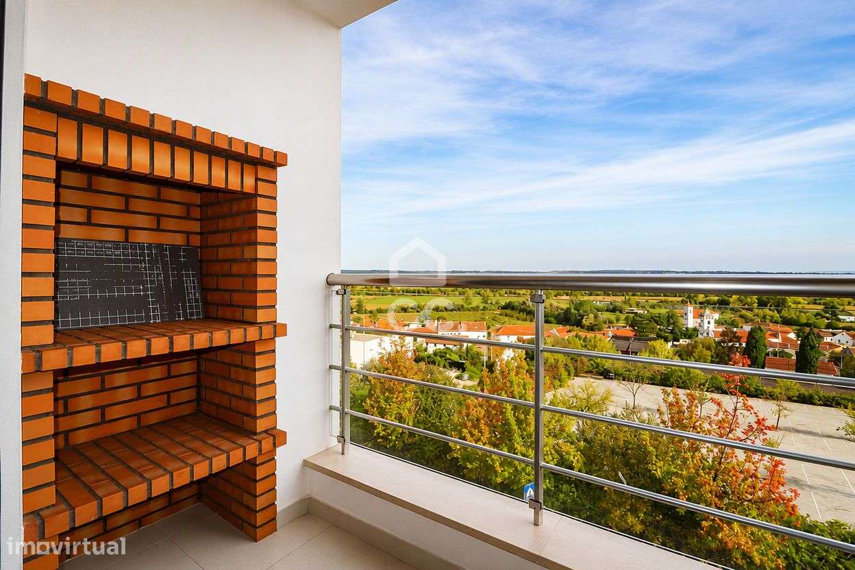 Apartamento T3 com garagem na Quinta de São Luís, Pereira.-20