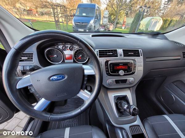 Ford Kuga 2.0 TDCi Titanium - 6